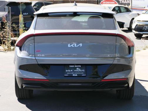 2025 Kia EV6 Wind