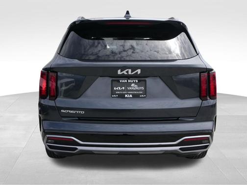 Gray 2023 Kia Sorento S
