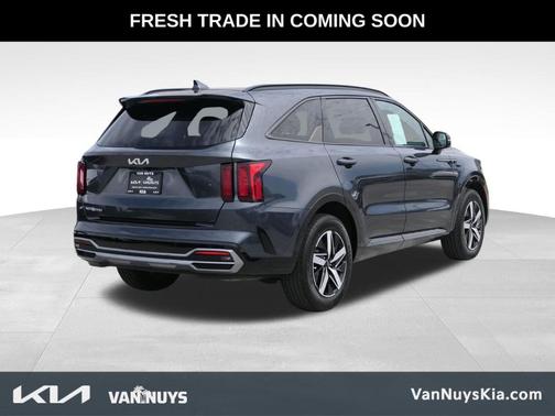 Gray 2023 Kia Sorento S