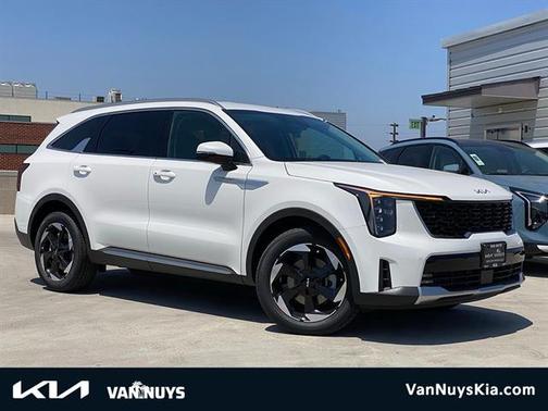 Snow White Pearl 2026 Kia Sorento Hybrid EX