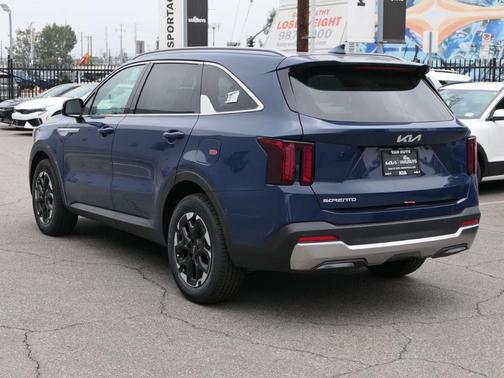 2025 Kia Sorento S