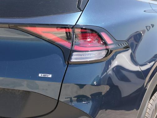 2025 Kia Sportage Hybrid EX