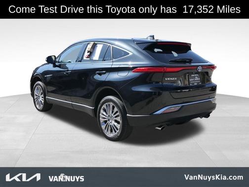 2024 Toyota Venza XLE