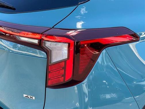 Blue 2026 Kia Seltos S