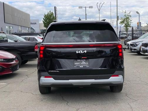 Aurora Black 2026 Kia Carnival EX