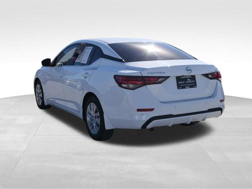 2022 Nissan Sentra S