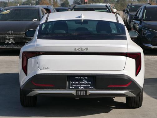 2025 Kia K4 EX