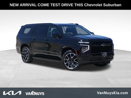 2025 Chevrolet Suburban RST