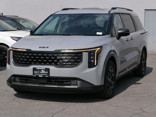 2025 Kia Carnival Hybrid SX