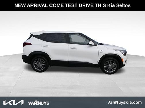 2023 Kia Seltos LX