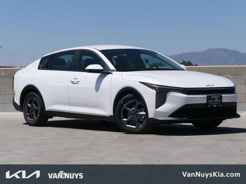 2025 Kia K4 