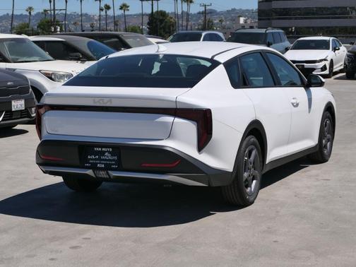 2025 Kia K4 
