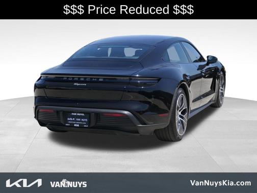 2022 Porsche Taycan Base