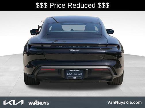 2022 Porsche Taycan Base