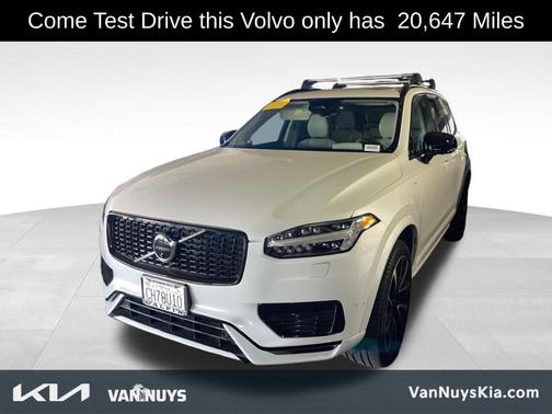 2023 Volvo XC90 Recharge Plug-In Hybrid T8 Plus Dark Theme 7 Passenger