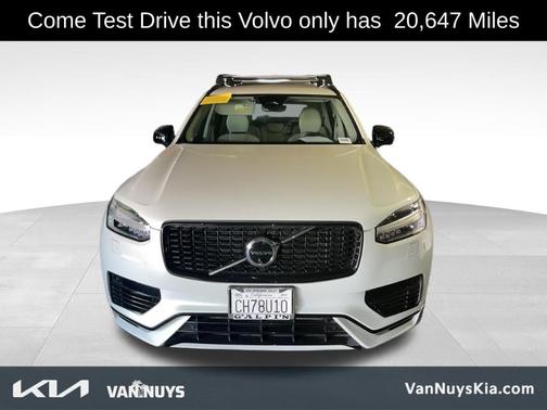 2023 Volvo XC90 Recharge Plug-In Hybrid T8 Plus Dark Theme 7 Passenger