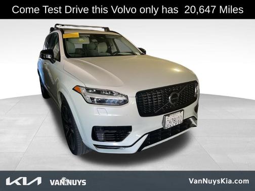 2023 Volvo XC90 Recharge Plug-In Hybrid T8 Plus Dark Theme 7 Passenger