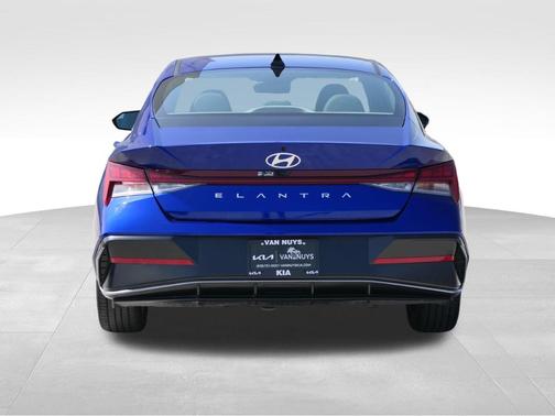 Intense Blue 2025 Hyundai ELANTRA SEL Convenience