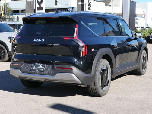 2026 Kia EV9 Wind