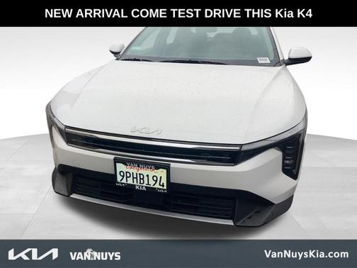 2025 Kia K4 EX