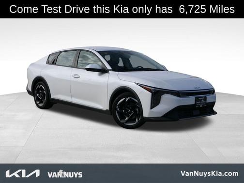2025 Kia K4 EX