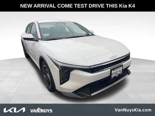 2025 Kia K4 EX