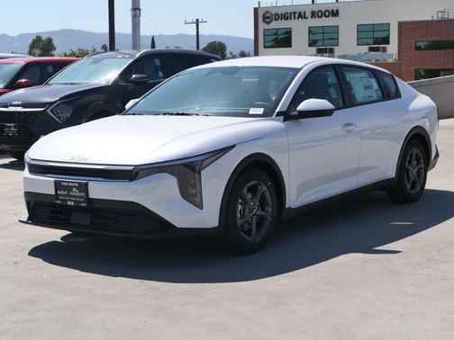 2025 Kia K4 