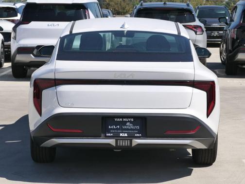 2025 Kia K4 