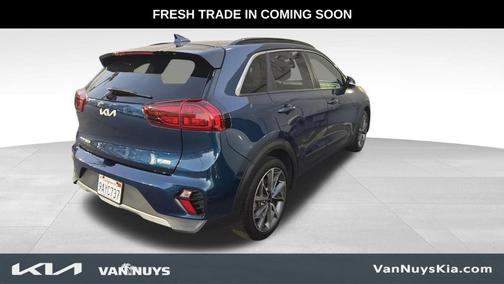 Deep Cerulean 2022 Kia Niro Touring SE