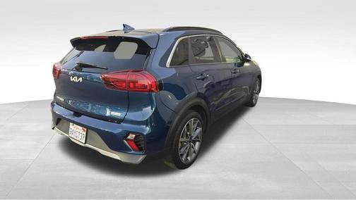 Deep Cerulean 2022 Kia Niro Touring SE