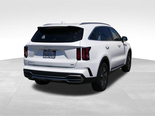 Snow White Pearl 2023 Kia Sorento Hybrid EX