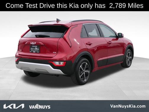 2025 Kia Niro EX