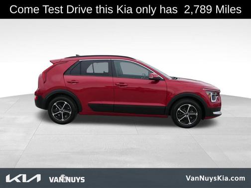2025 Kia Niro EX