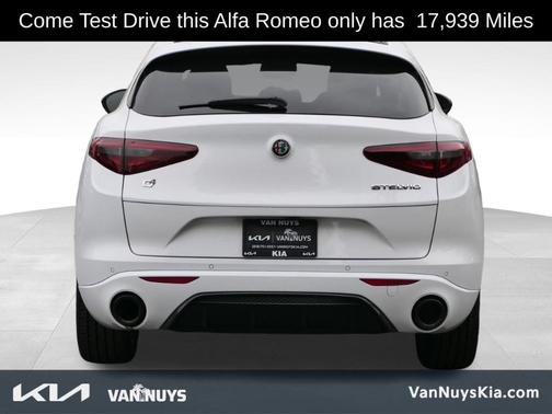 2022 Alfa Romeo Stelvio Veloce