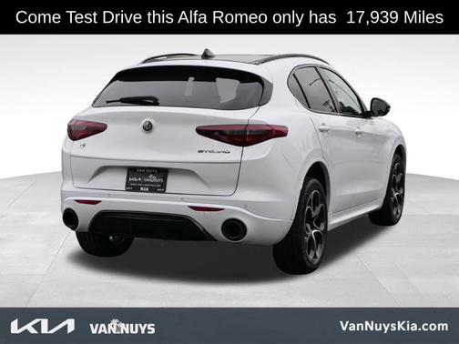 2022 Alfa Romeo Stelvio Veloce