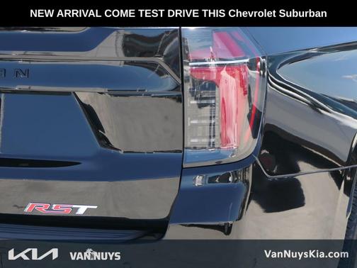 2025 Chevrolet Suburban RST