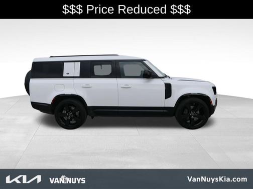 2024 Land Rover Defender P400 X-Dynamic SE