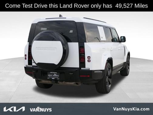 2024 Land Rover Defender P400 X-Dynamic SE