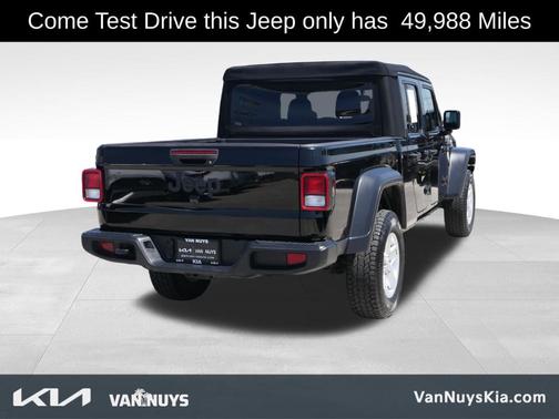 2020 Jeep Gladiator Sport
