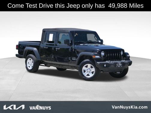 2020 Jeep Gladiator Sport