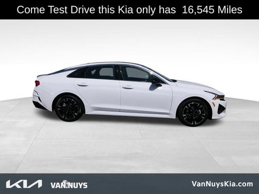 2024 Kia K5 GT-Line