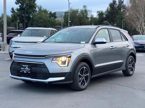 2026 Kia Niro LX