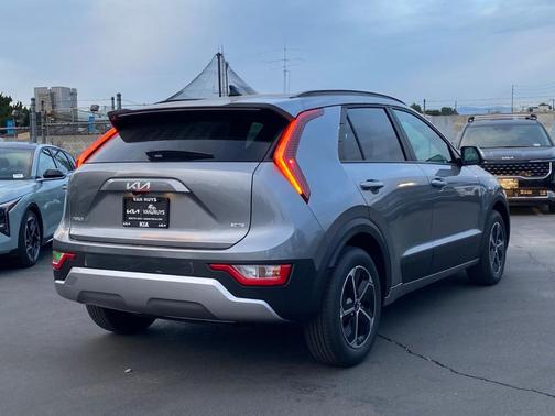 2026 Kia Niro LX
