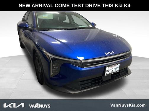 2025 Kia K4 LXS
