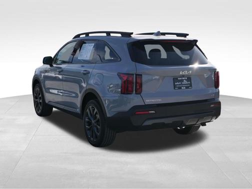 2023 Kia Sorento X-Line EX