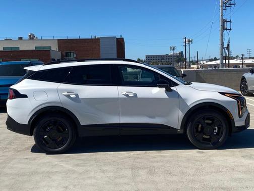 2026 Kia Sportage Plug-In Hybrid X-Line