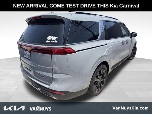Ceramic White 2024 Kia Carnival SX Prestige