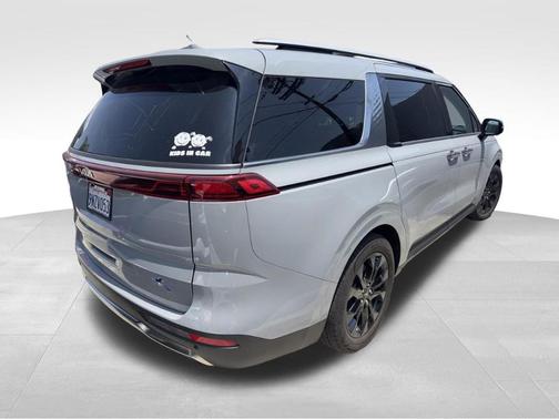 Ceramic White 2024 Kia Carnival SX Prestige