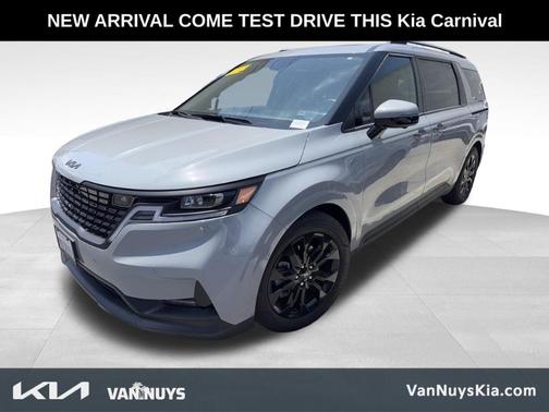 Ceramic White 2024 Kia Carnival SX Prestige