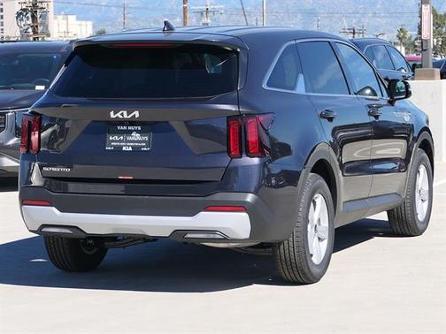 Metal 2026 Kia Sorento LX